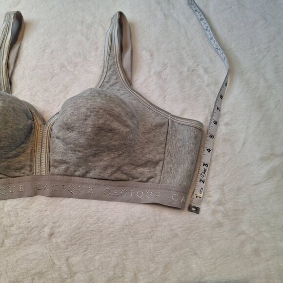 Cacique Wireless Bra Sz 42D Full Coverage Adjustable Straps Neutral Minimalist - Picture 7 of 8